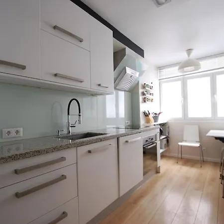 Апартаменти Bright With 3 Bedrooms, 2 Bathrooms And Wi-fi Ов'єдо